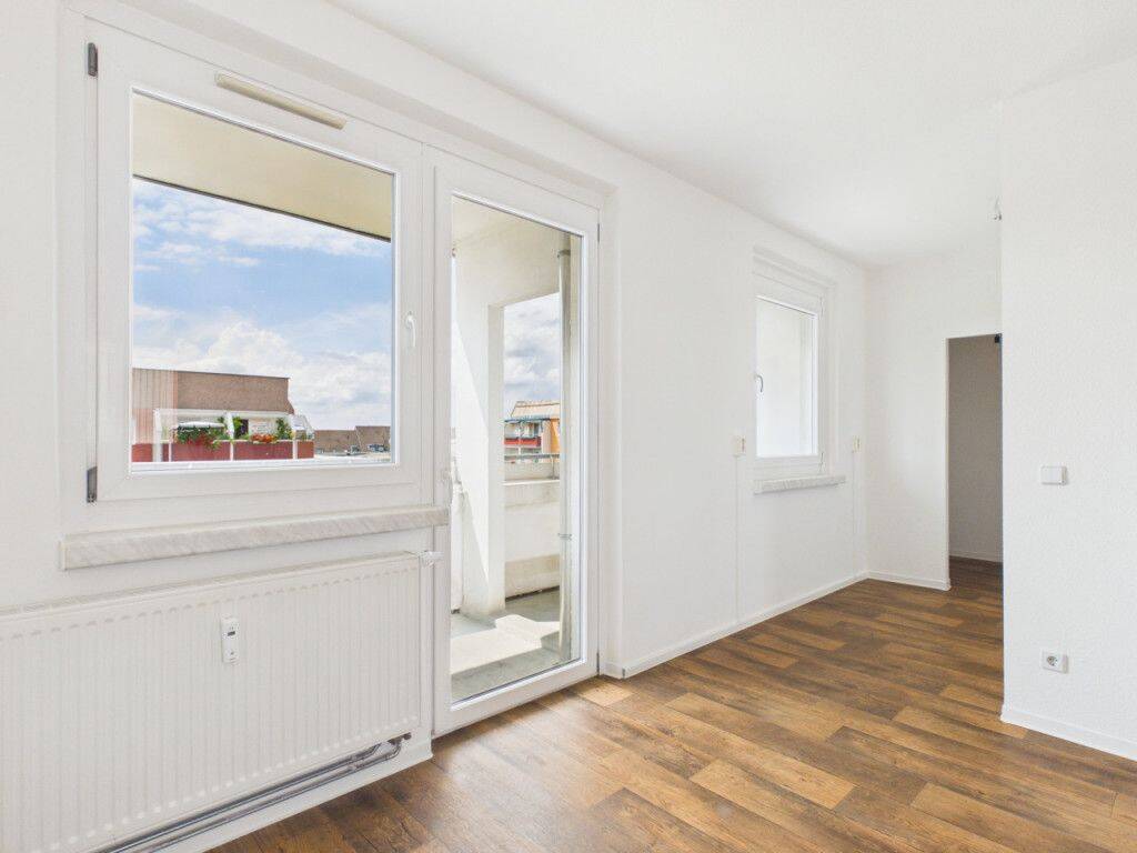Ihre neue Familienwohnung! zentrumsnah, 4 Zimmer, mit großem Balkon