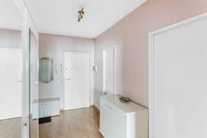 Bezugsfreie 2-Zimmer-Wohnung mit Aufzug und Loggia im idyllischen Westend – 14052 Berlin – Vorschaubild 7
