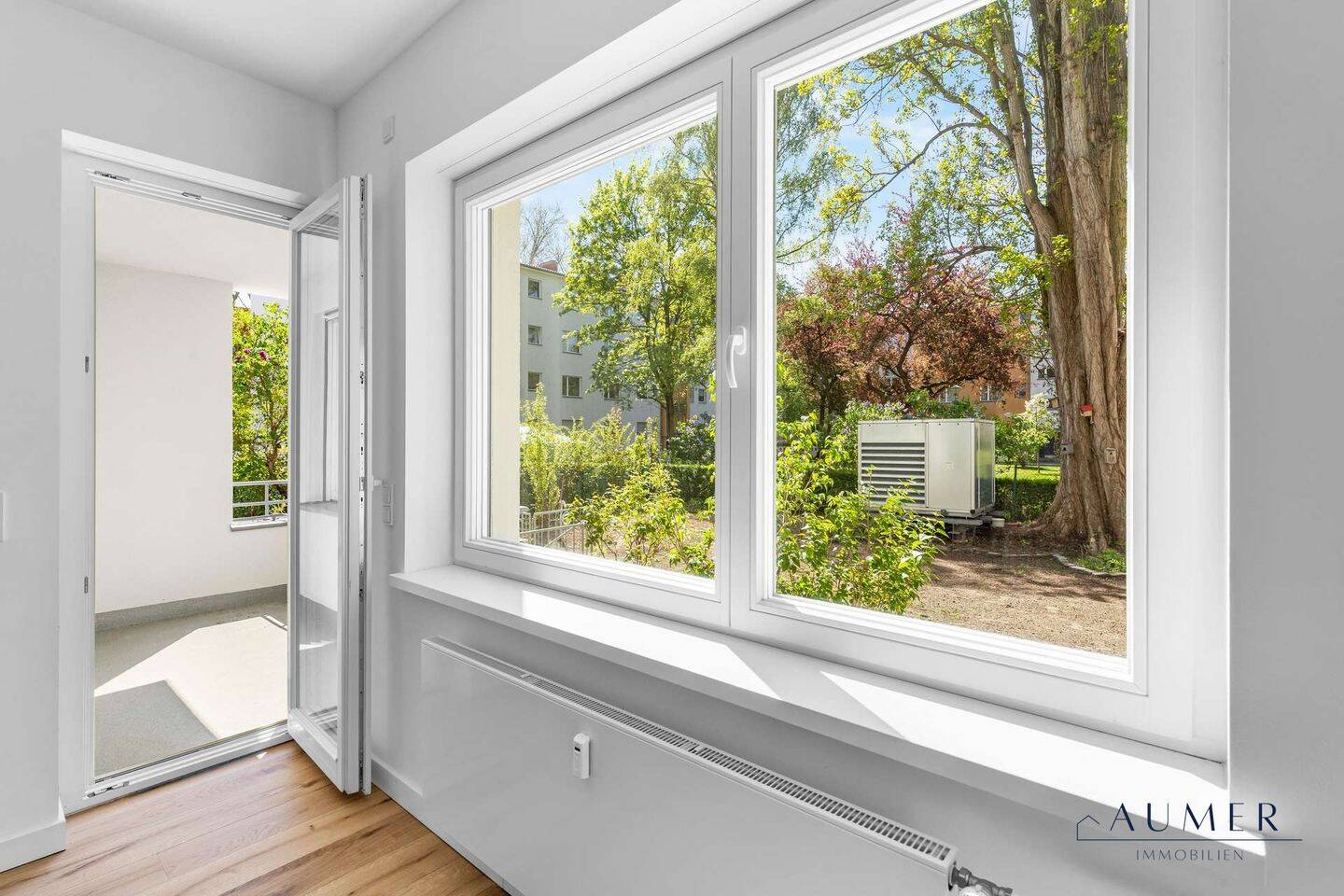 Ankommen und wohlfühlen - sanierte 3-Zimmer Wohnung mit Balkon im Herzen Berlins – Berlin – Vorschaubild 2