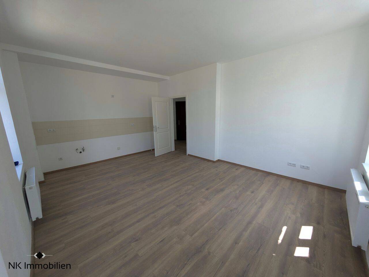 ++ frisch sanierte 3-Raum Wohnung mit Tageslichtbad - top-angebunden ins Chemnitzer Zentrum ++ – Chemnitz – Vorschaubild 7