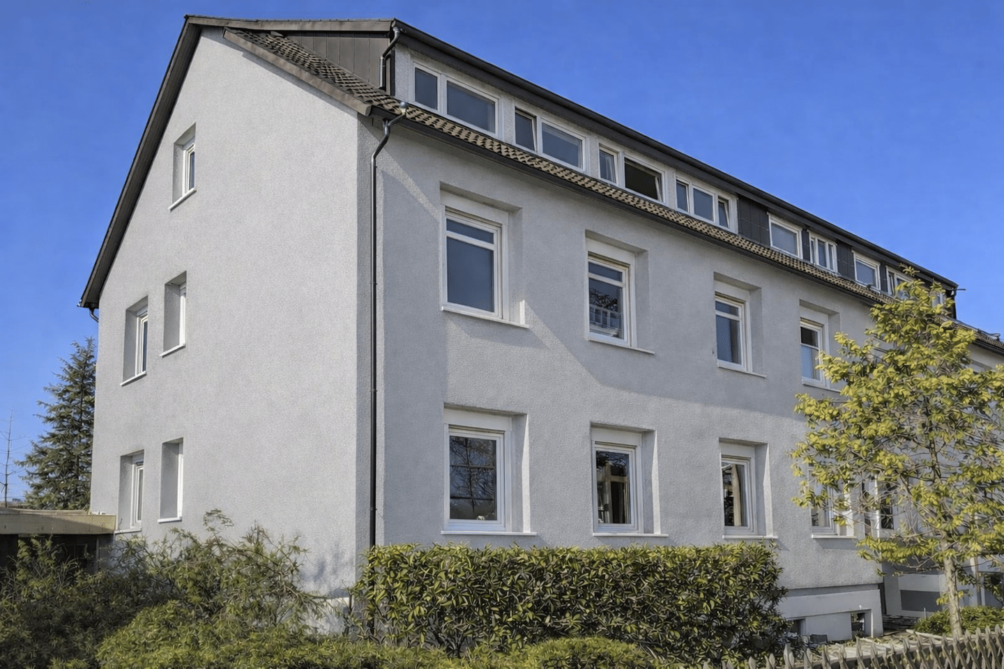 Erstbezug: Moderne DG-Wohnung | KfW-55 | Knielingen