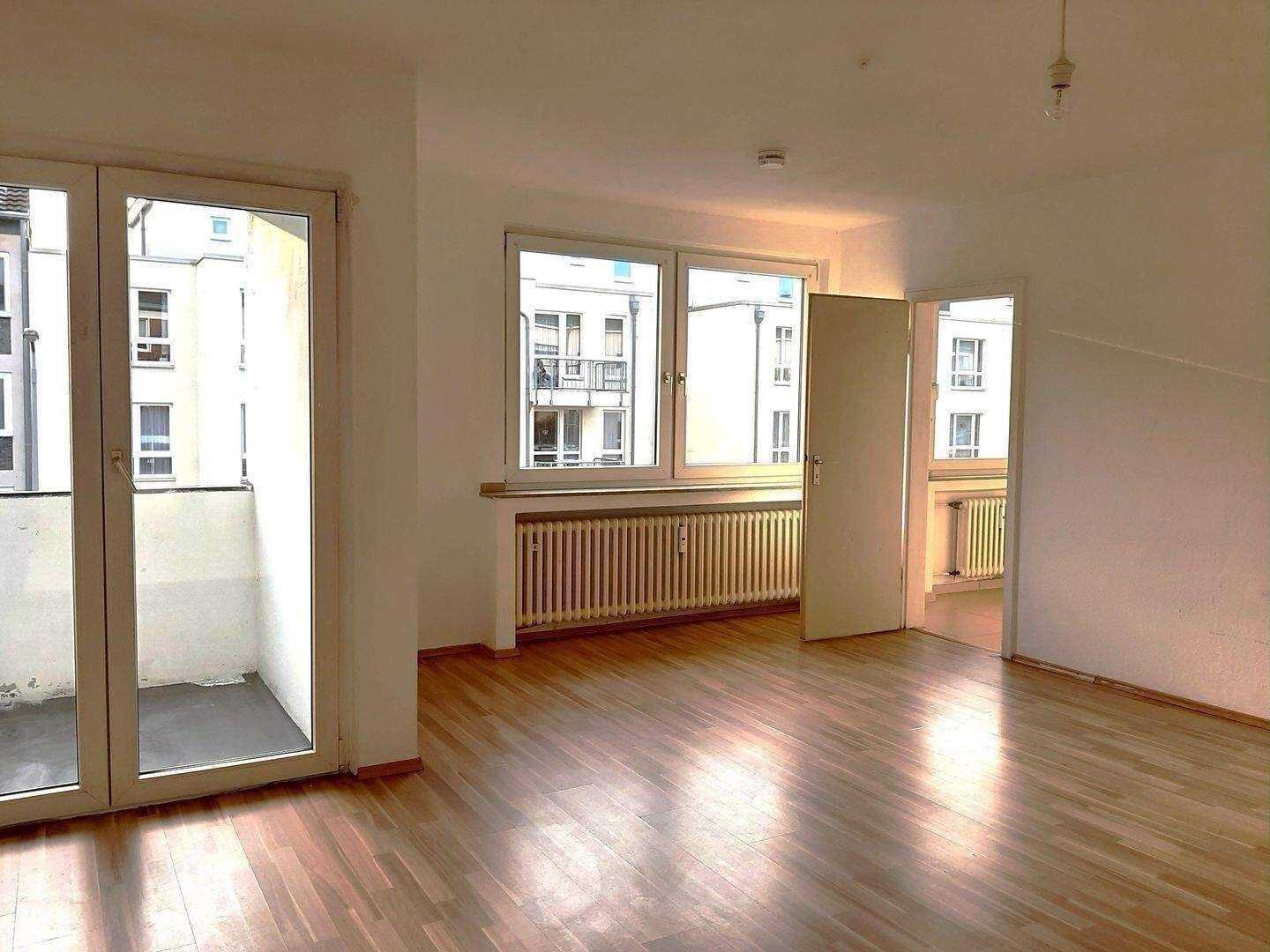 1 1/2 Raum-Wohnung / Ideal für Studenten – Duisburg – Vorschaubild 2