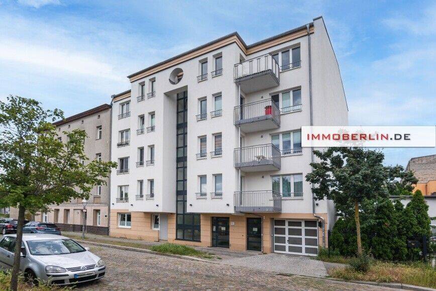 IMMOBERLIN.DE - Moderne familienfreundliche Wohnung mit ruhigem Südbalkon & Tiefgaragenplatz
