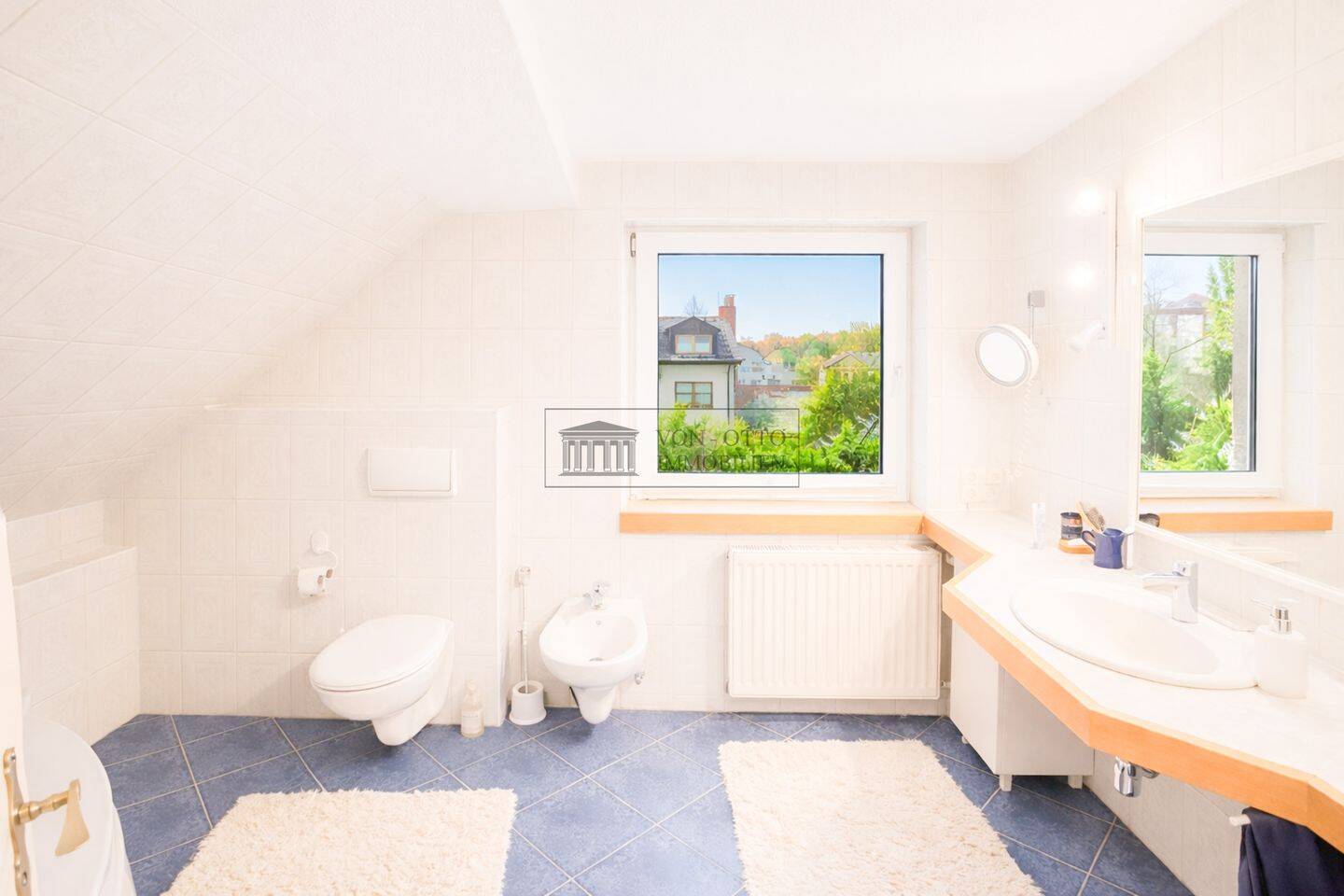 Eigener Garten im Sommer: großes Einfamilienhaus mit uneinsehbarem Grundstück in Niederschönhausen – Berlin – Vorschaubild 7