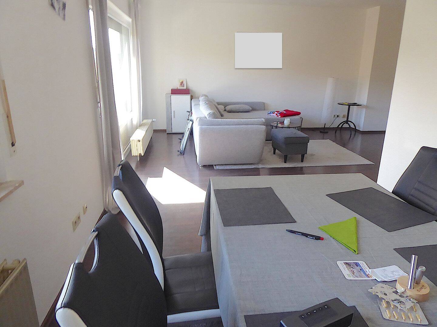 Gute Rendite: Vermietete 2,5 Zimmer Wohnung mit Balkon in kleiner und ruhiger Wohneinheit – Siegen – Vorschaubild 3