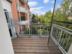 3-Zimmer-Whg mit BALKON, EBK, Laminat, Badewanne, ab sofort – 4159 Leipzig – Vorschaubild 2