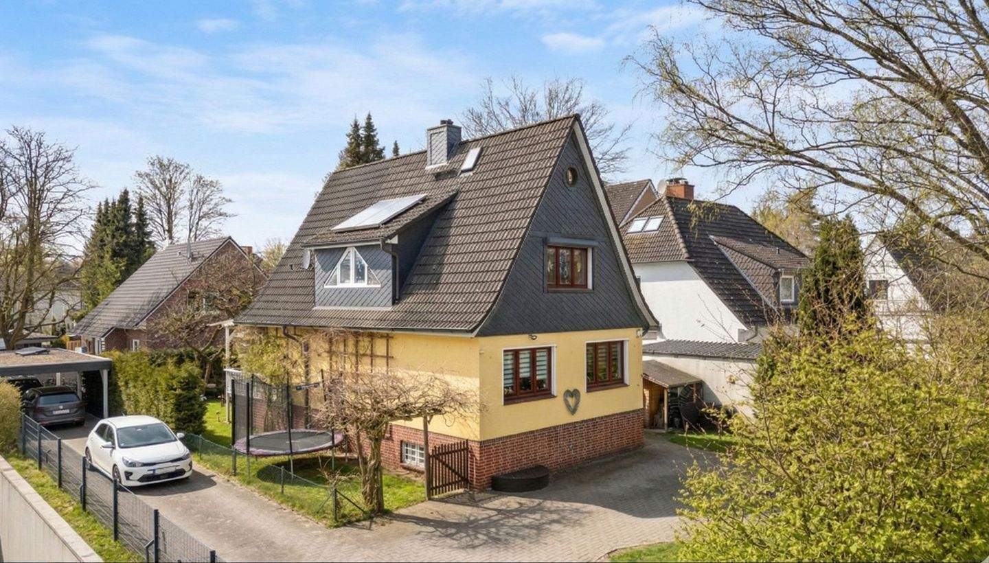Ihr modernisiertes familienfreundliches Zuhause im grünen Hamburg-Rahlstedt – Hamburg – Vorschaubild 2
