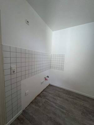 1 Zimmer mit Balkon direkt am Dutzendteich +++ mit Badewanne & Küche +++ – 90478 Nürnberg – Vorschaubild 6