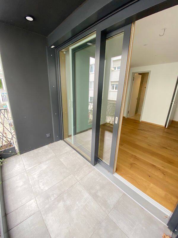 Moderne 2-Zimmer-Wohnung mit Balkon in exklusiver Lage direkt am Englischen Garten