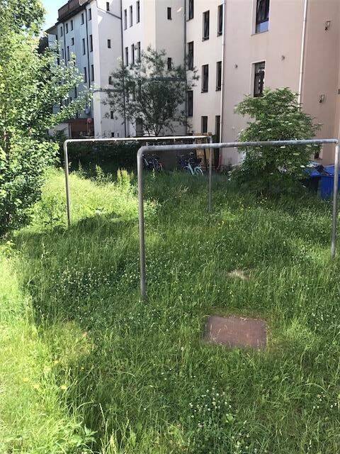 Kompakte Hinterhaus DG 2,5-Zimmer mit Einbauküche, Laminat und Wanne in uninaher Lage! – Chemnitz – Vorschaubild 5