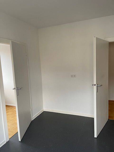 3,5 ZKB-Wohnung mit Südbalkon Nähe Aschrottpark – Kassel – Vorschaubild 7