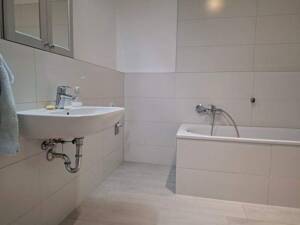 Moderne Wohnung mit ansprechender Ausstattung – 22145 Hamburg – Vorschaubild 6