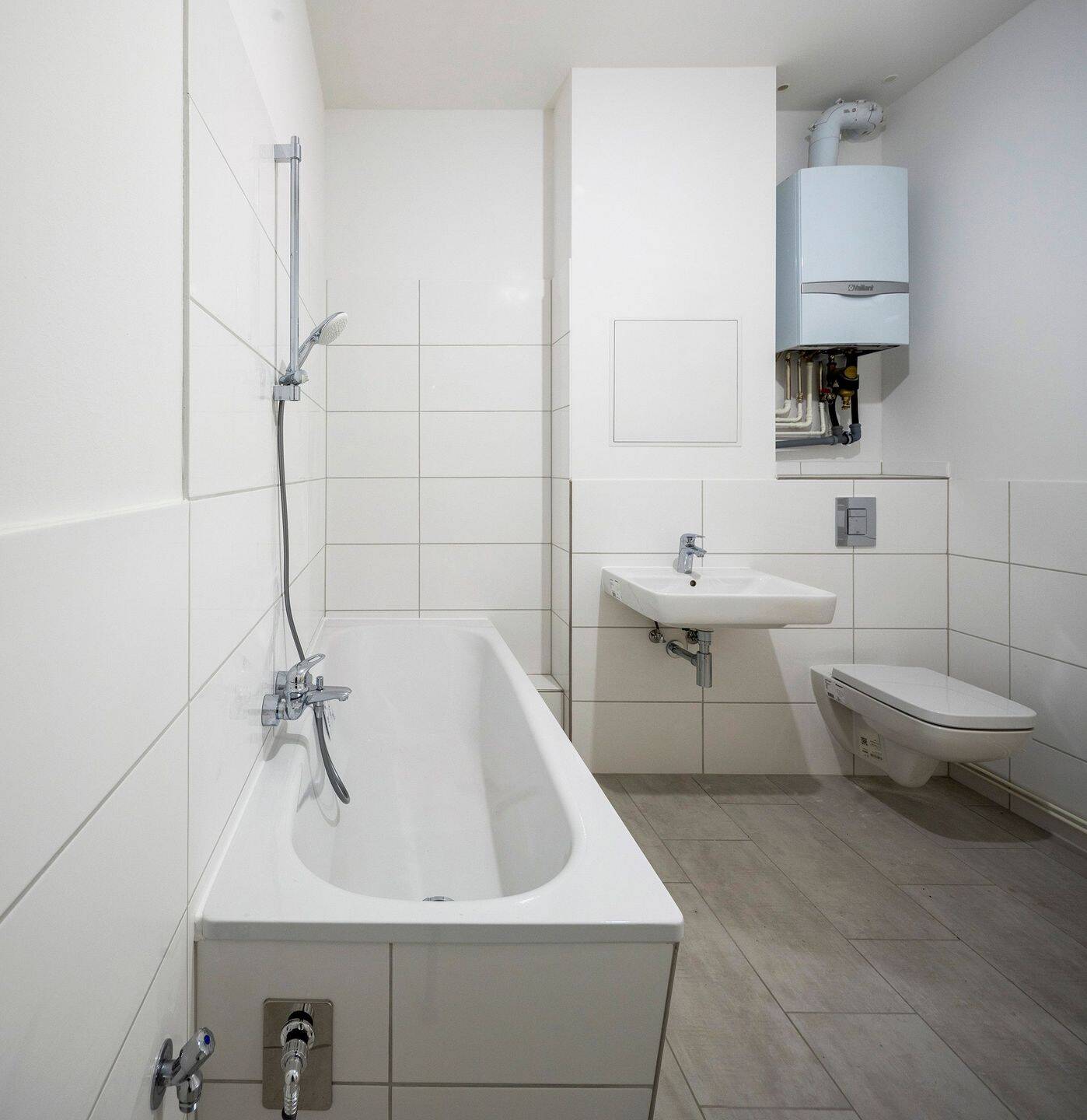 Bezugsfreie 2-Zimmer-Altbauwohnung - Mit Kiezflair zwischen Cafés, Boutiquen & Parks! – Berlin – Vorschaubild 8