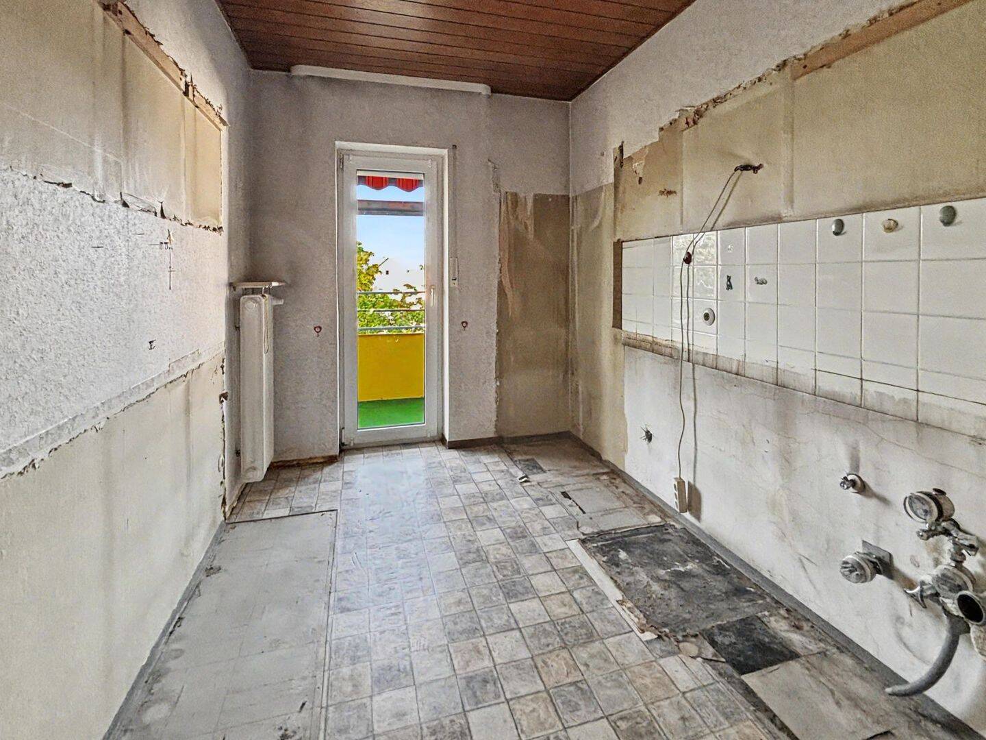 Lauf a. d. Pegnitz - 4-Zimmer-Wohnung im 3. Obergeschoss mit Aufzug - neuer Balkon, neue Fassade – Lauf an der Pegnitz – Vorschaubild 9