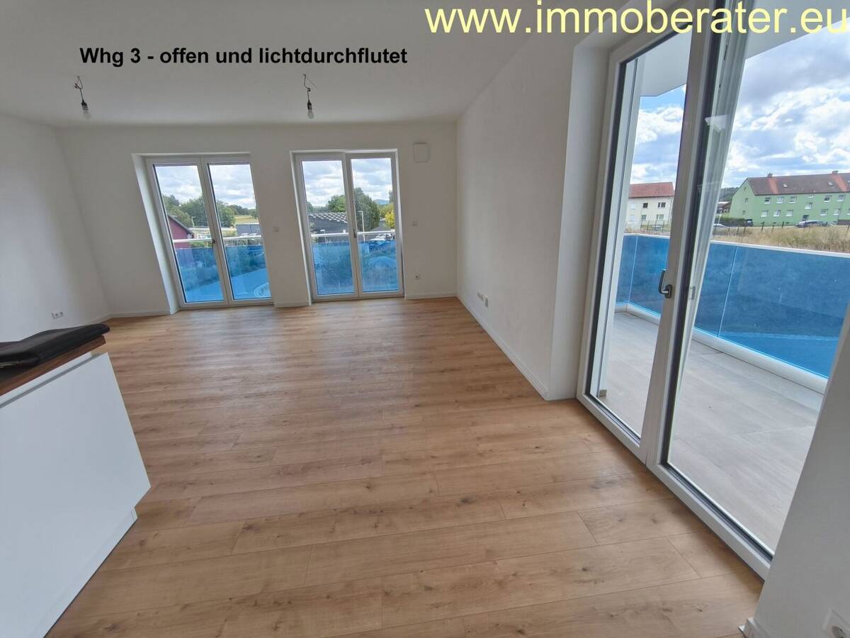 Besonderer Wohnkomfort in hoher Bauqualität vereint/ 2-Zi-Whg -67m2 / Energiesparhaus KfW-40 / Förderung möglich / Eigenbezug oder Kap. Anlage. – 92726 Waidhaus – Bild 1 von 7