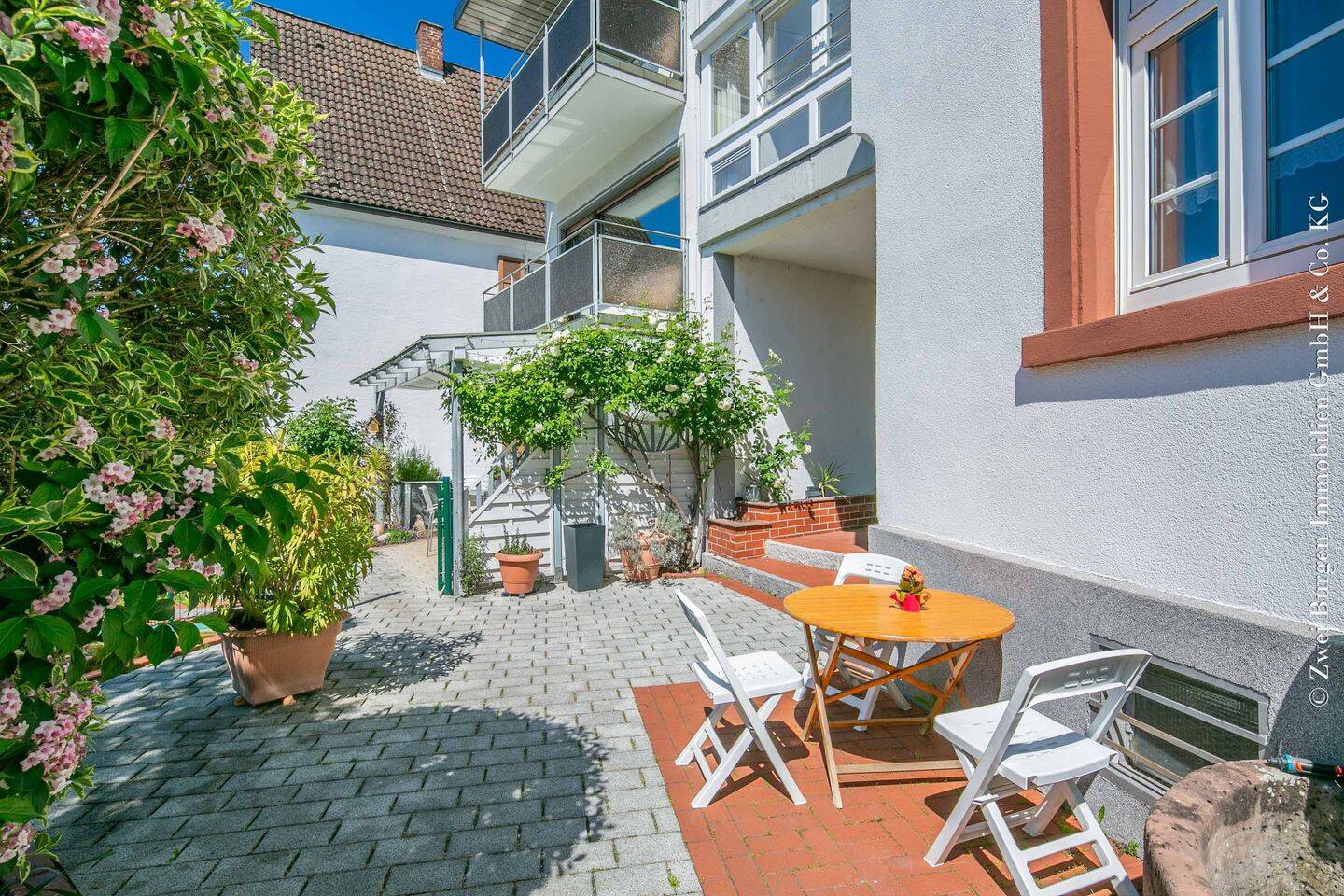 Einfamilienhaus nach WEG mit Laden und ELW mit herrlichem Gartenhof und Garage – Viernheim – Vorschaubild 2