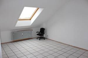+ + taghelle kl. zwei-Raum-Whg. + + nur sechs Mietparteien + + – 41068 Mönchengladbach – Vorschaubild 2