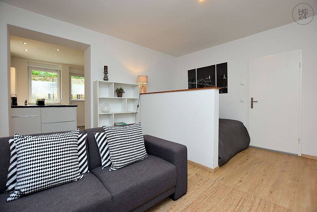 Tolles, modern möbliertes Apartment in schönem Altbau in Stuttgart West – Stuttgart – Vorschaubild 8
