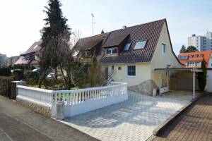 Einfamilienhaus/Doppelhaushälfte in ruhiger Lage – 70437 Stuttgart – Vorschaubild 1