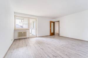 Sonniges Wohngefühl - charmante 2-Zimmer-Wohnung mit großzügigem Südbalkon – 80992 München – Vorschaubild 2