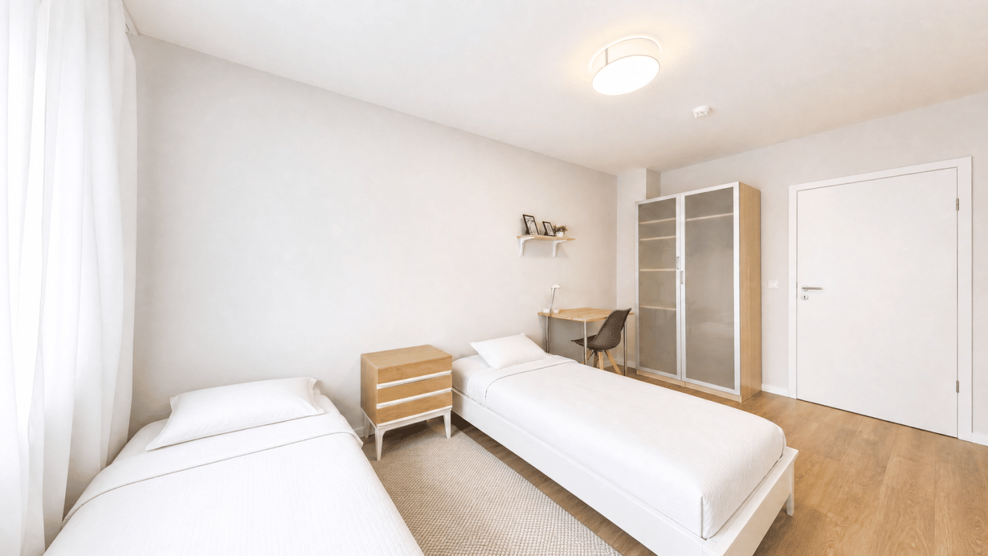 Modern wohnen ohne Renovierungsaufwand - Voll möblierte 2-Zimmer-Erdgeschosswohnung mit barrierefreiem Zugang in NBG – Nürnberg – Vorschaubild 4
