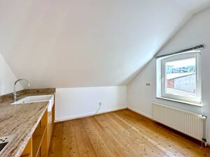 Lichtdurchflutete Dachgeschosswohnung in charmantem Altbau in Innenstadtlage – 33602 Bielefeld – Vorschaubild 9