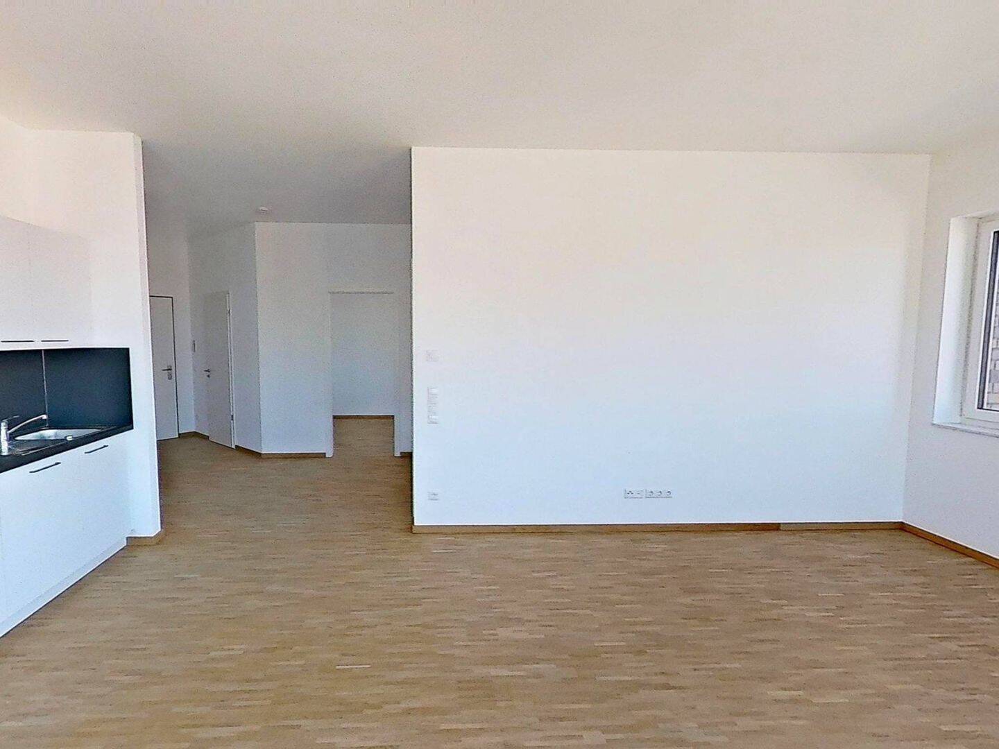Modernes Wohnen in Kronsrode: Lichtdurchflutete 3-Zimmer-Wohnung mit EINBAUKÜCHE – Hannover – Vorschaubild 4