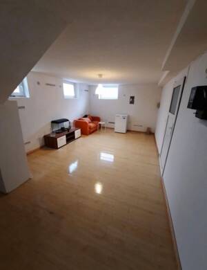 WG room about 14 m2 plus a lot of common area, bathrooms, living room, terrace, etc - quiet location, nice WG, close to university – 70597 Stuttgart – Vorschaubild 5