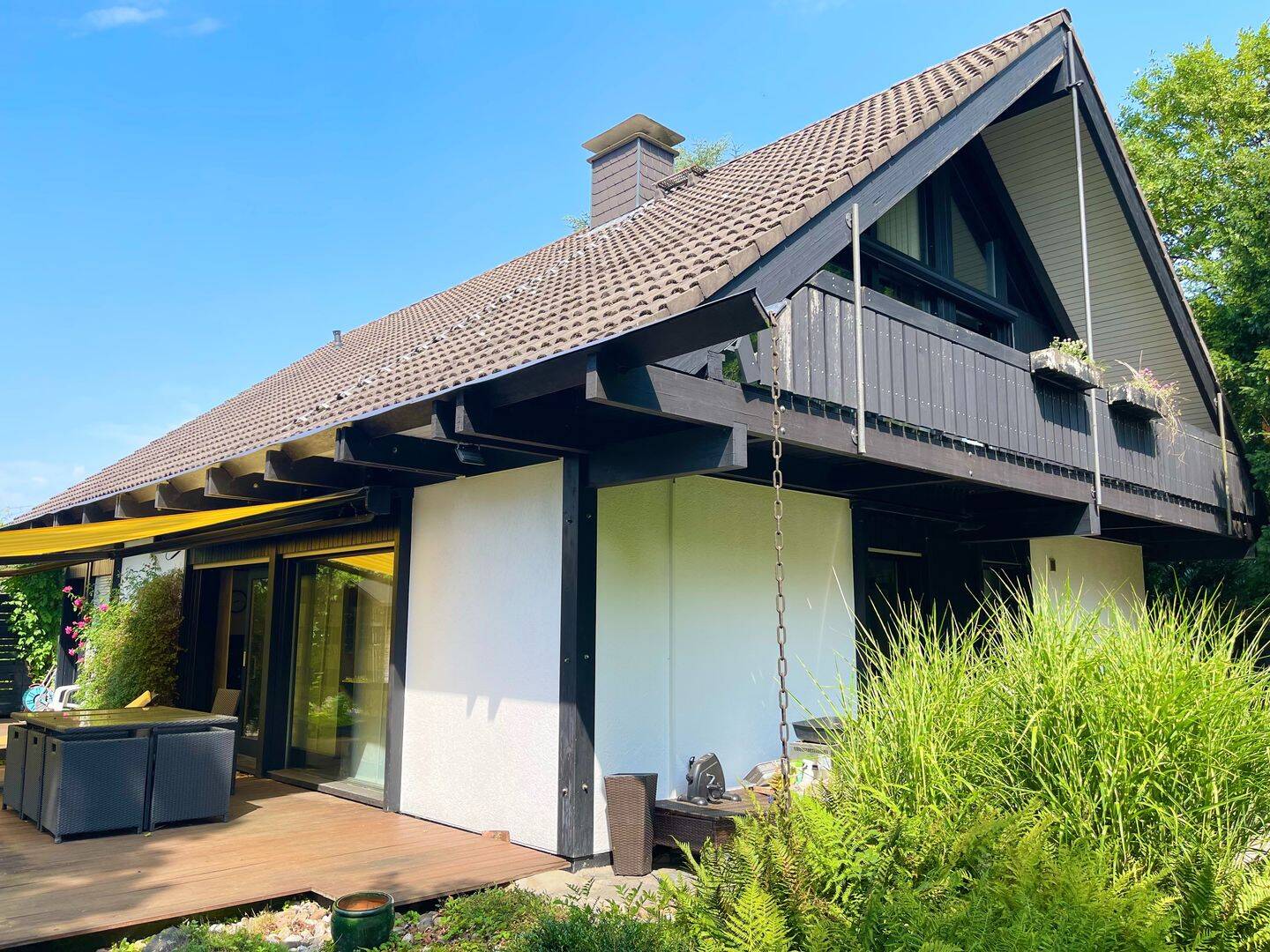 ARCHITEKTONISCHES MEISTERWERK - HUF HAUS MIT GROßEM GRUNDSTÜCK !!! – Iserlohn – Bild 1 von 9