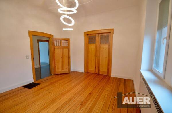 Villa in 66955 Pirmasens mit 250 m² kaufen