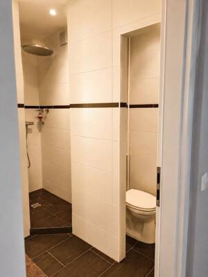 Hochwertig modernisierte 3-Zimmer-Wohnung mit Westbalkon und Weitblick - maklerfrei – 12351 Berlin – Vorschaubild 8
