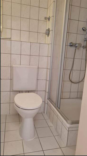 1 Zimmer Apartment mit schöner Einbauküche in Nbg.-Schweinau – Nürnberg – Vorschaubild 4