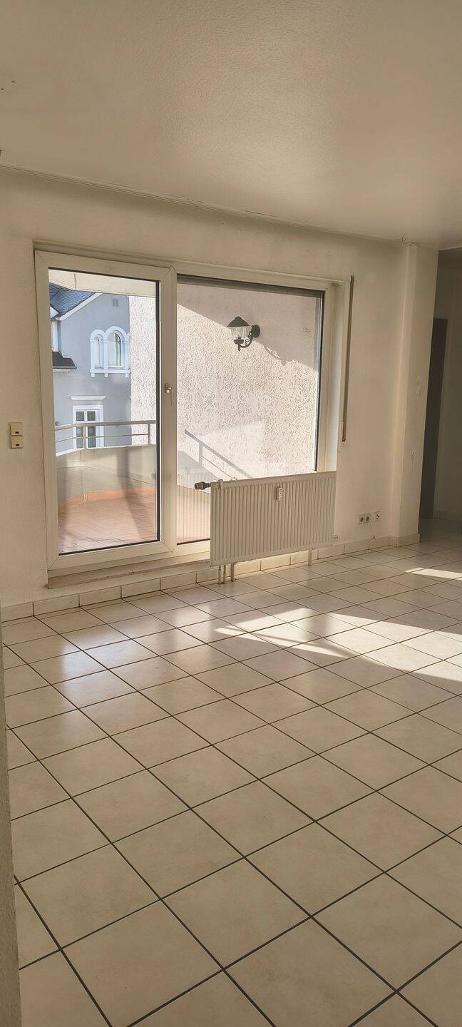 Zentrale,schöne Wohnung,neu renoviert – Trier – Vorschaubild 2