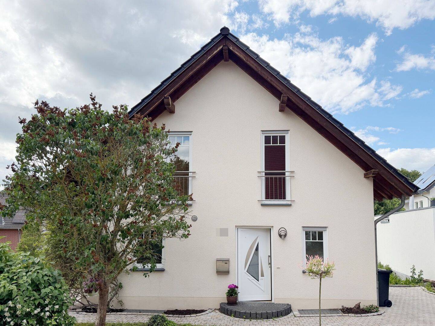 Familienfreundliches Architektenhaus mit Einliegerwohnung und Naturgarten in Linz am Rhein – Linz am Rhein – Vorschaubild 4