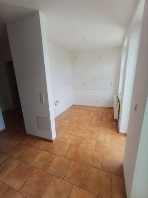 +++ 4 Zimmer Maisonette Wohnung mit Balkon und Stellplatz +++ – 8058 Zwickau – Vorschaubild 6