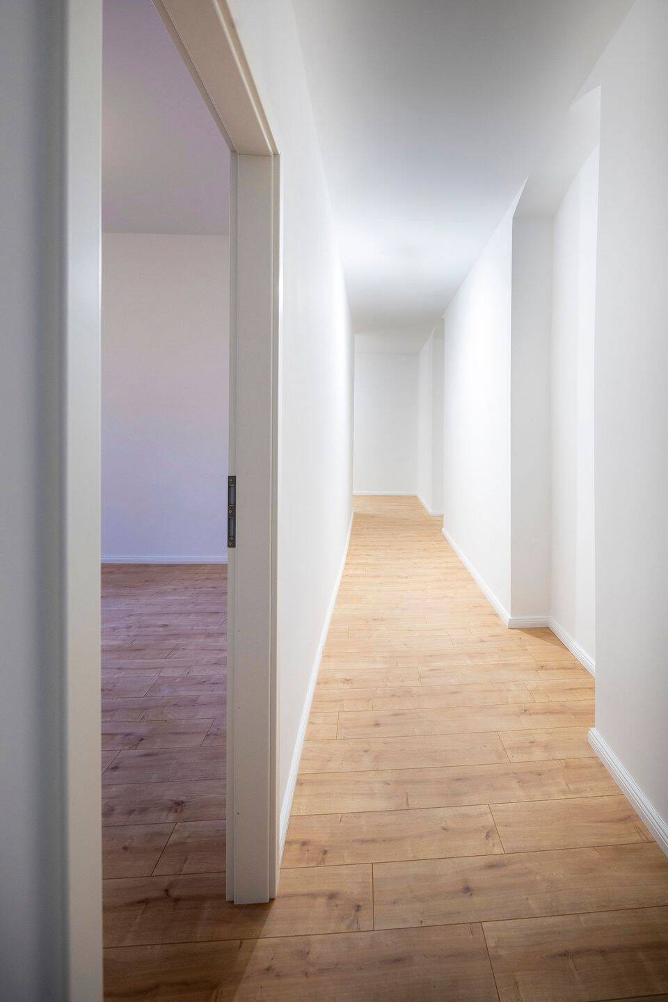 Bezugsfreie 2-Zimmer-Altbauwohnung - Mit Kiezflair zwischen Cafés, Boutiquen & Parks! – Berlin – Vorschaubild 9