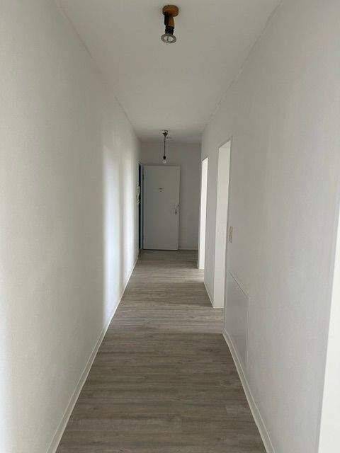 2-Raum Wohnung mit Balkon in Texas. – Magdeburg – Vorschaubild 6