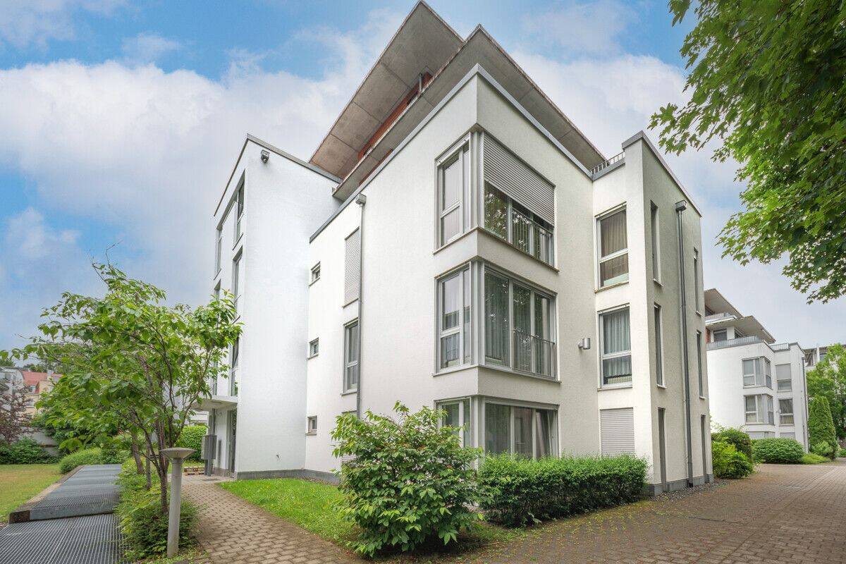 Derzeit vermietet - 4 Zimmer Eigentumswohnung zentral gelegen!