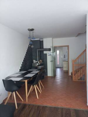 Modernes Reihenmittelhaus mit Terrasse, Garten, Kamin & Vollkeller in ruhiger Top-Lage – 23568 Lübeck – Vorschaubild 3