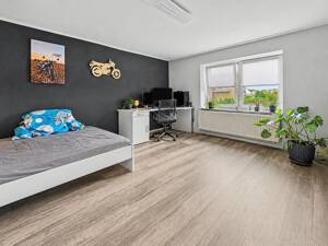 Wohnhaus mit Potenzial für Familien, Mehrgenerationenwohnen oder Neubau in Dresden – 1108 Dresden – Vorschaubild 5