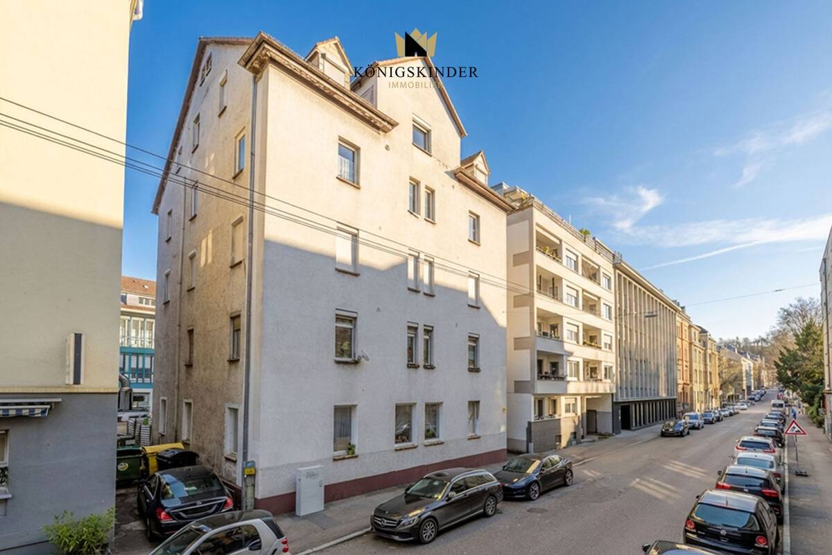 Große Dachgeschosswohnung in erstklassiger Lage am Feuersee im Stuttgarter Westen – 70197 Stuttgart – Bild 1 von 9