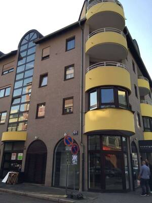 Kompakte und zentrale Wohnung in barrierefreiem Gebäude zu verkaufen! Direkt bei Q4 – 68161 Mannheim – Vorschaubild 2