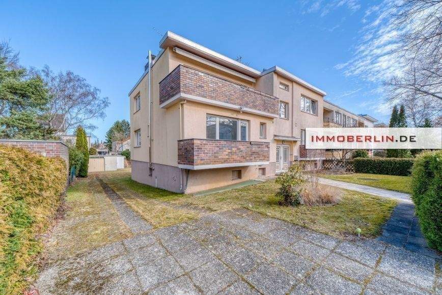 IMMOBERLIN.DE - Attraktives Mehrfamilienhaus mit freistehenden Wohnungen – Berlin – Bild 1 von 9