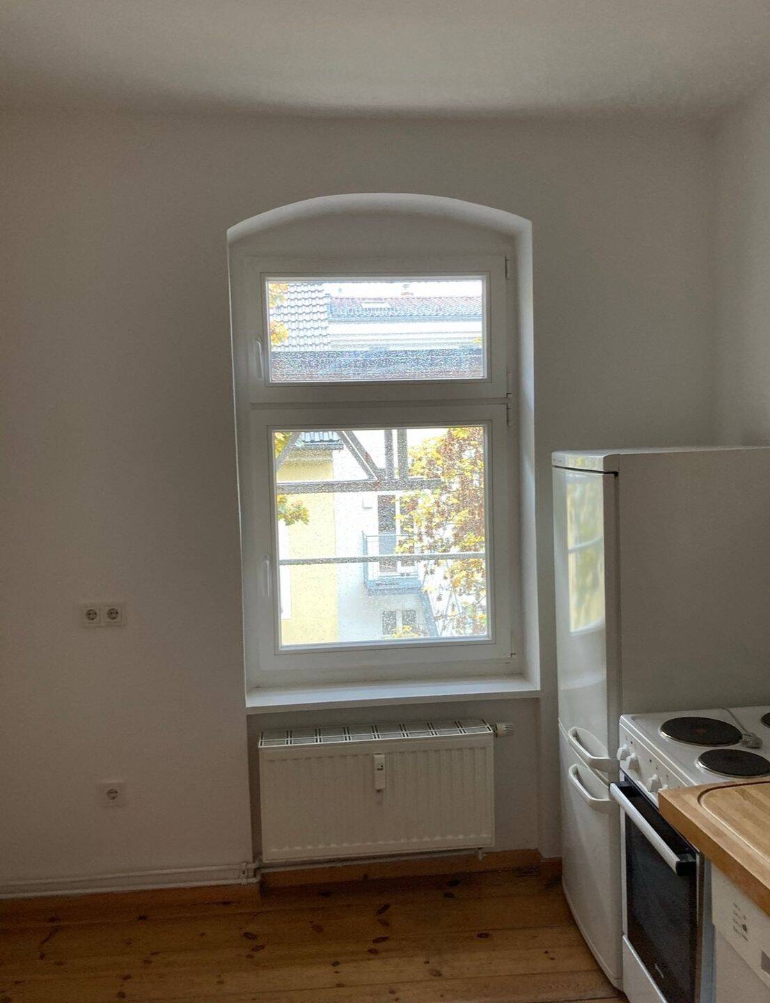 gepflegte kleine Altbauwohnung mit großem Westbalkon - frei beziehbar - – Berlin – Vorschaubild 6