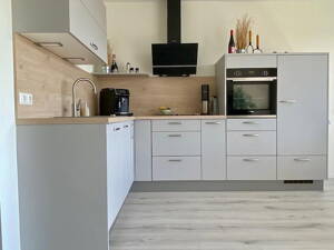EINZIEHEN UND WOHLFÜHLEN... moderne 2-Zimmerwohnung in Bestlage – 23570 Lübeck – Vorschaubild 5