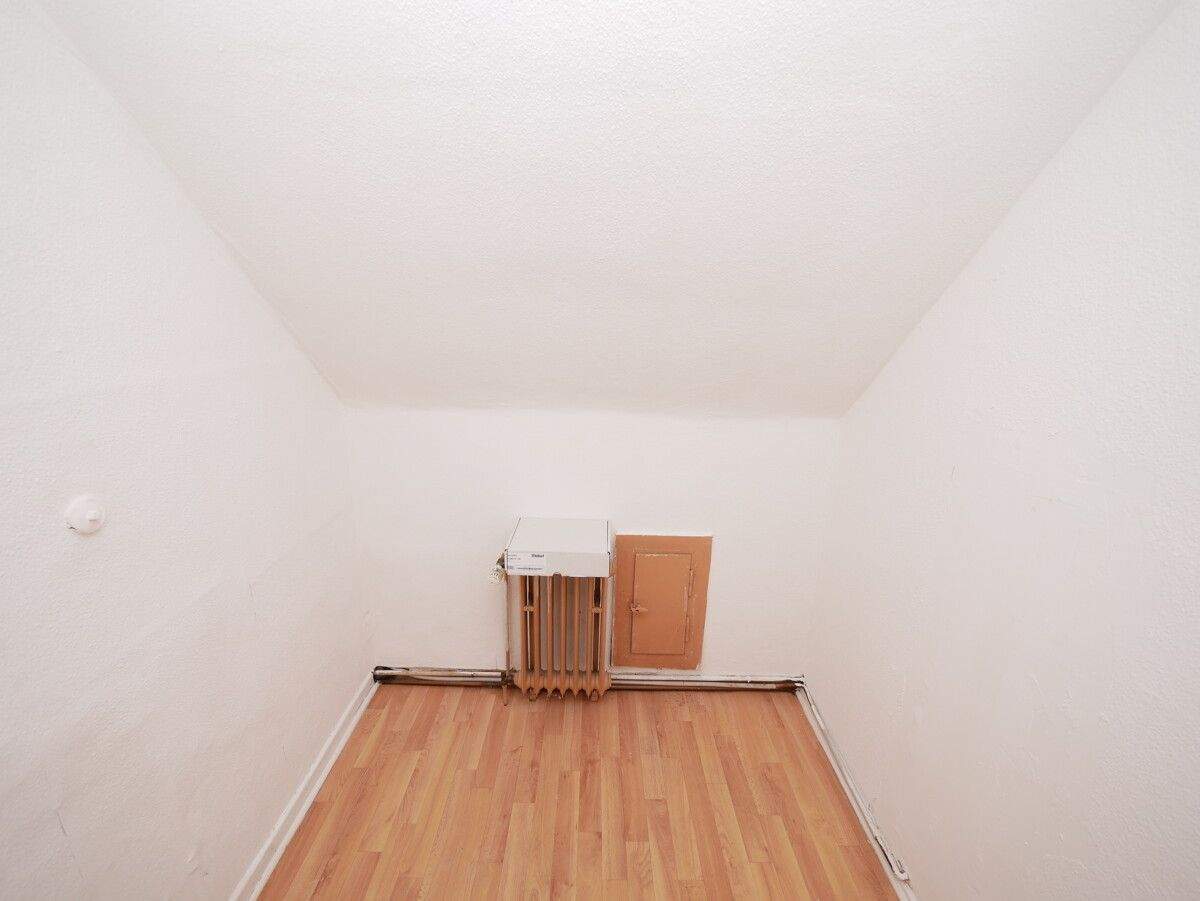 Renovierte & gemütliche 2,5 Raum-Dachgeschosswohnung mit Tageslichtbad & Gartennutzung in Hassel – Gelsenkirchen – Vorschaubild 7