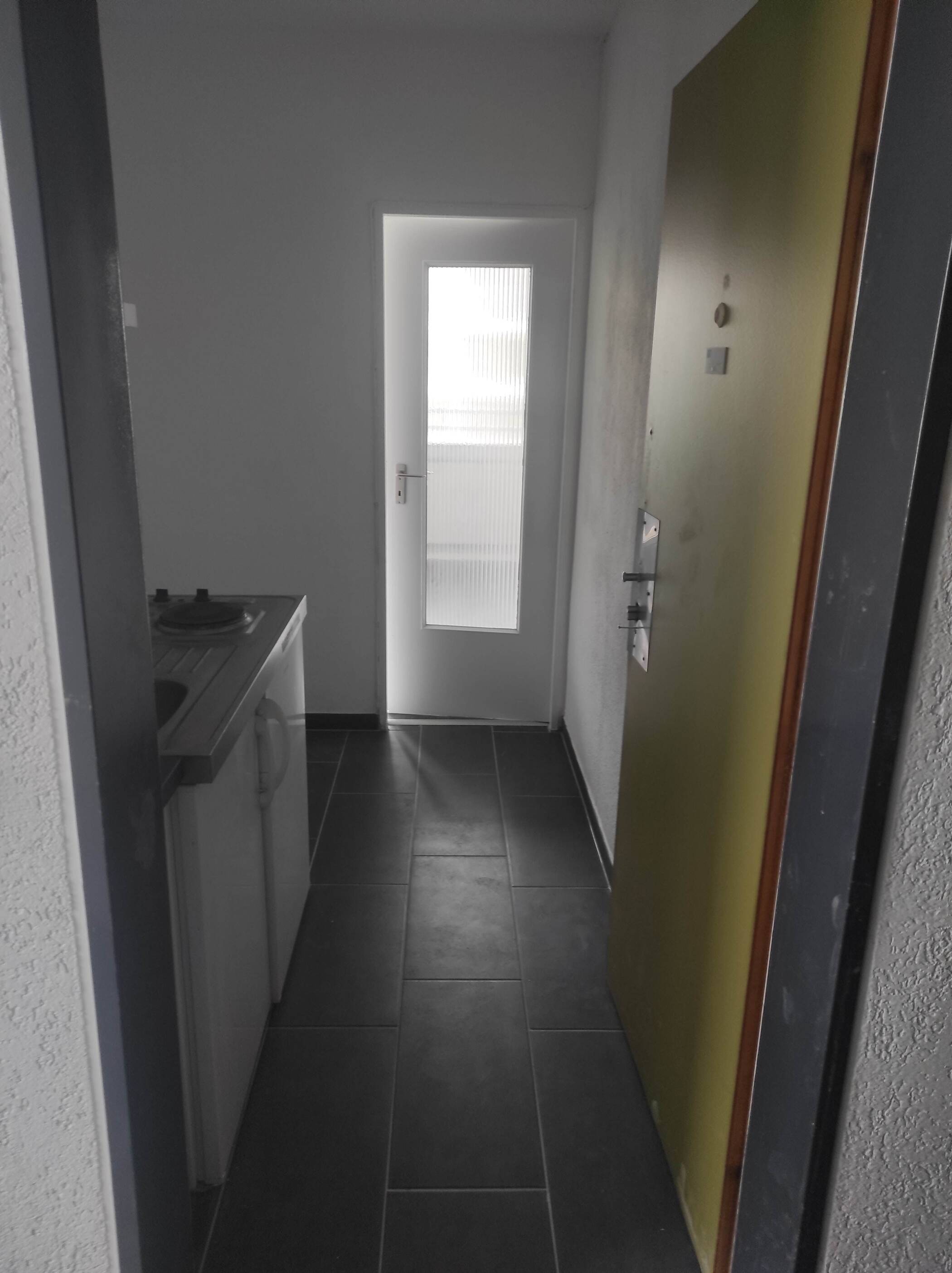 Aufgepasst Studenten - kleines Apartment zum ruhigen Innenhof! – Köln – Vorschaubild 5