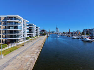 Exklusives Wohnen am Wasser - Hochwertige 3 Zimmer Eigentumswohnung mit Hafen-Panorama – 27568 Bremerhaven – Vorschaubild 2