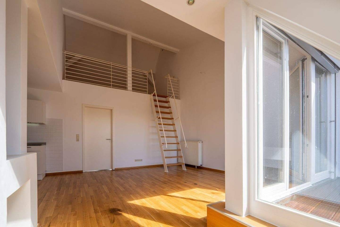 Dachgeschoß // 2-Zimmer // Aufzug // SW-Dachterrasse – Berlin – Vorschaubild 7