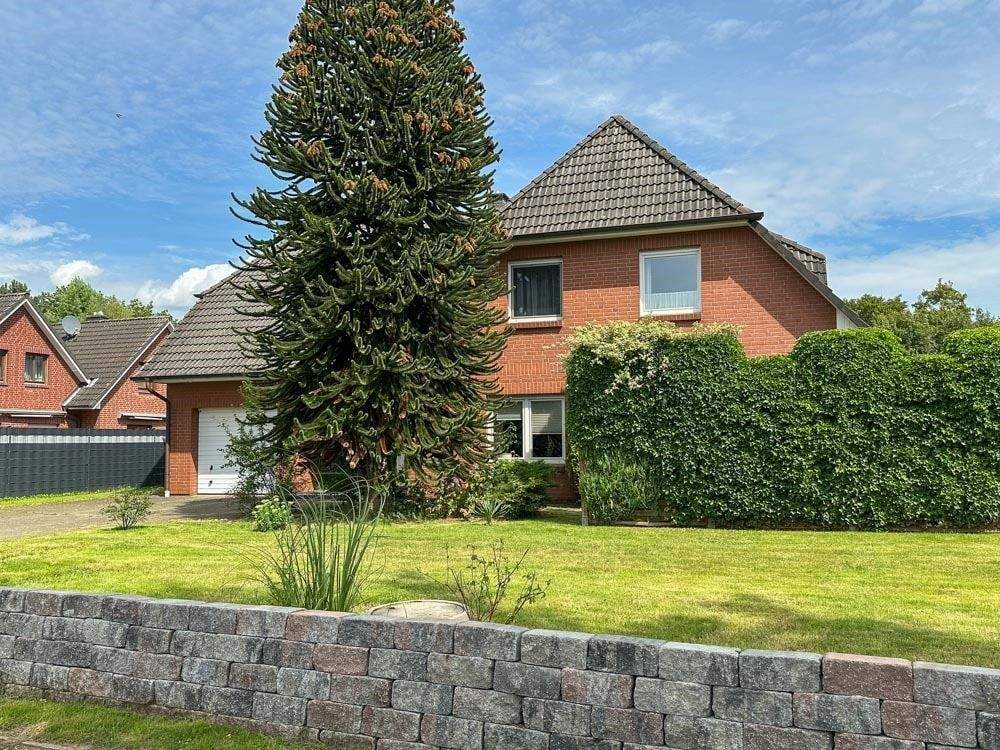 Ideal für Familien - großzügiges Einfamilienhaus in zentraler Lage von Oldendorf – Oldendorf – Bild 1 von 9